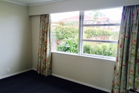 Photo of property in 2/28 Norman Road, Hauraki, Auckland, 0622
