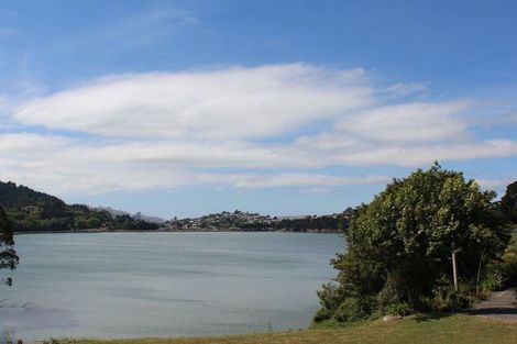 Photo of property in 3 Cove Street, Roseneath, Port Chalmers, 9023