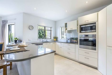 Photo of property in 10 Mistral Place, West Harbour, Auckland, 0618