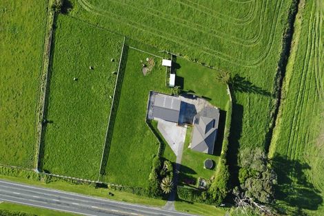 Photo of property in 3636 South Road, Opunake, 4682