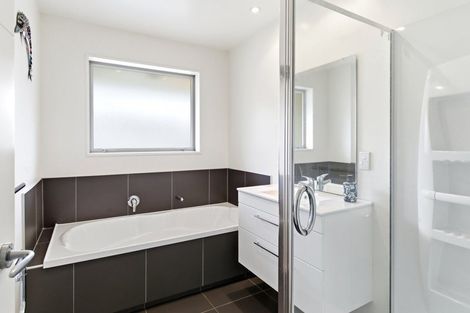 Photo of property in 15 Cridland Place, Halswell, Christchurch, 8025