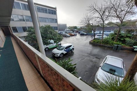 Photo of property in 1a/94 Dominion Road, Mount Eden, Auckland, 1024