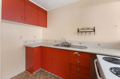 Photo of property in 2/52 Gemstone Drive, Birchville, Upper Hutt, 5018