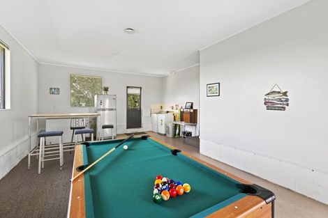 Photo of property in 41 Mountain Road, Sentry Hill, New Plymouth, 4373