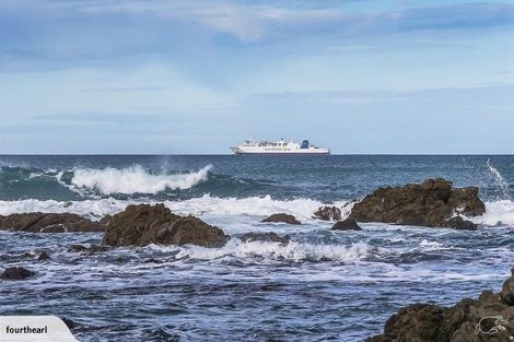 Photo of property in 72 Owhiro Bay Parade, Owhiro Bay, Wellington, 6023