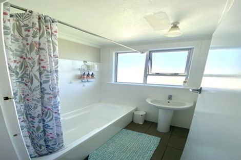 Photo of property in 32 Constitution Avenue, Milton, 9220