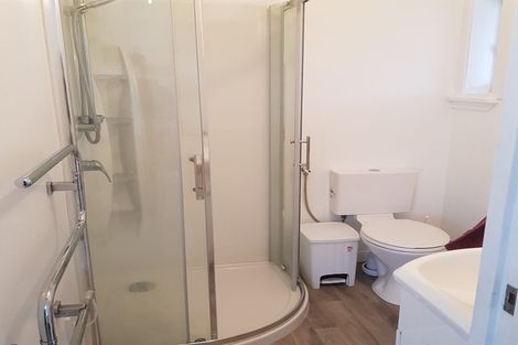 Photo of property in 150 One Tree Point Road, One Tree Point, 0118