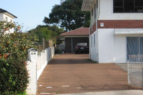 Photo of property in 2/57 Landscape Road, Papatoetoe, Auckland, 2025