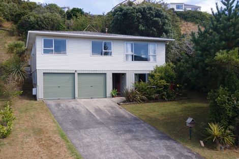 Photo of property in 68 Fyvie Avenue, Tawa, Wellington, 5028