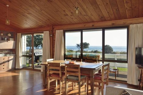 Photo of property in 11 Moana Drive, Mahia, 4198