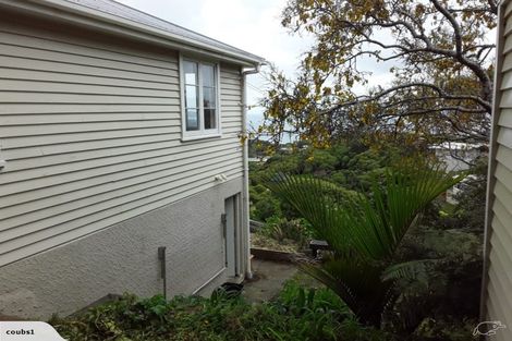 Photo of property in 79 Maungaraki Road, Korokoro, Lower Hutt, 5012