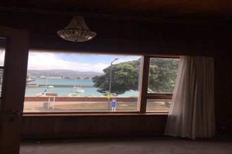 Photo of property in 82 Oriental Parade, Oriental Bay, Wellington, 6011