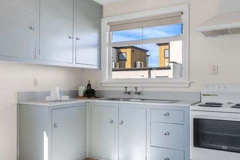 Photo of property in 2/180 Lyttelton Street, Spreydon, Christchurch, 8024
