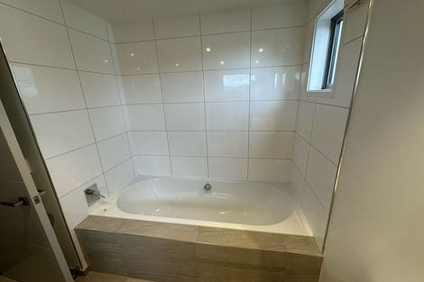 Photo of property in 18 Bryndwr Road, Fendalton, Christchurch, 8052