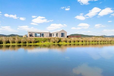 Photo of property in 218 Hamiora Street, Matarangi, 3592