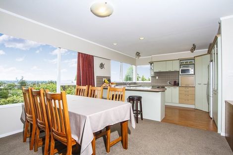 Photo of property in 22 Grenada Avenue, Forrest Hill, Auckland, 0620
