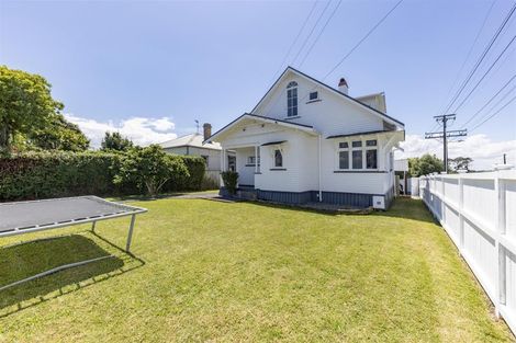 Photo of property in 86 Astley Avenue, New Lynn, Auckland, 0600