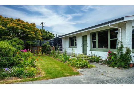 Photo of property in 2/4 Mckenzie Street, Geraldine, 7930