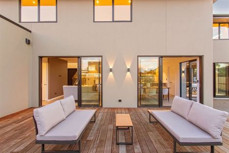 Photo of property in 12a Memorial Avenue, Ilam, Christchurch, 8053