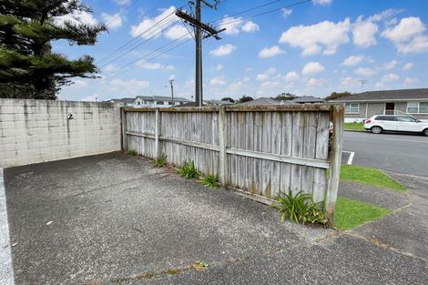 Photo of property in 2/773 Beach Road, Browns Bay, Auckland, 0630