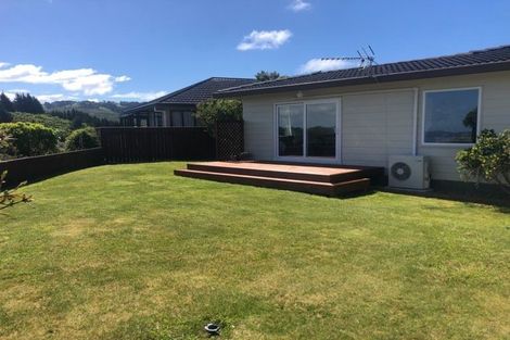 Photo of property in 11 Jasmine Grove, Maungaraki, Lower Hutt, 5010