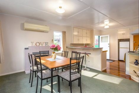 Photo of property in 27 Brooklyn Road, Carterton, 5713