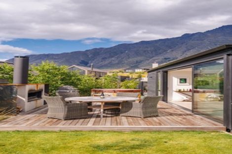 Photo of property in 56 Falconer Rise, Jacks Point, Queenstown, 9371
