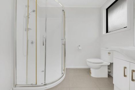 Photo of property in 11 Sunnyside Crescent, Papatoetoe, Auckland, 2025