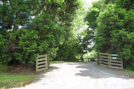 Photo of property in 481 Paparata Road, Bombay, 2675