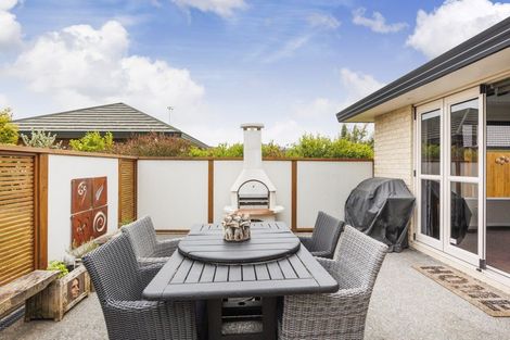 Photo of property in 3 Brooklyn Heights Drive, Kelvin Grove, Palmerston North, 4414