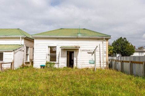 Photo of property in 17 Allardice Street, Dannevirke, 4930