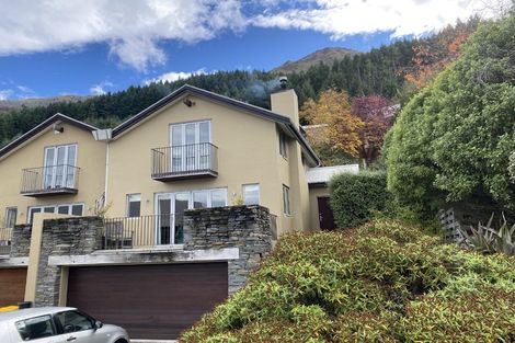 Photo of property in 34b Greenstone Place, Fernhill, Queenstown, 9300