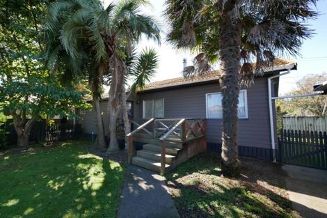 Photo of property in 1/90 Clevedon Road, Papakura, 2110