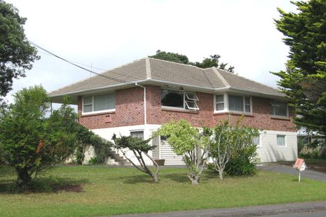 Photo of property in 117 Colwill Road, Massey, Auckland, 0614