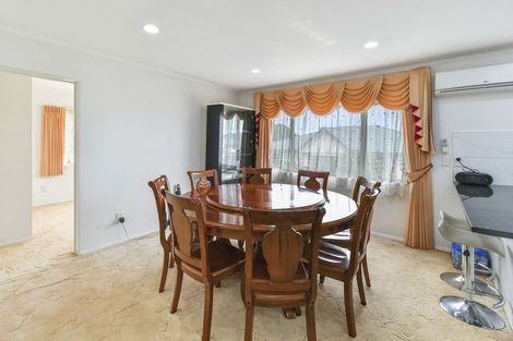 Photo of property in 1 Astelia Place, Goodwood Heights, Auckland, 2105