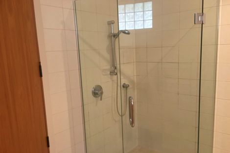 Photo of property in 1/3 Portal Place, Murrays Bay, Auckland, 0630