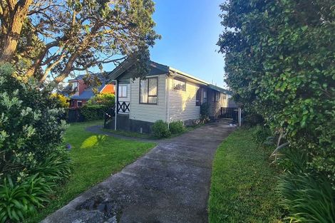 Photo of property in 64 Cypress Drive, Maungaraki, Lower Hutt, 5010