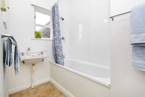 Photo of property in 18b Cressy Street, Waterloo, Lower Hutt, 5011