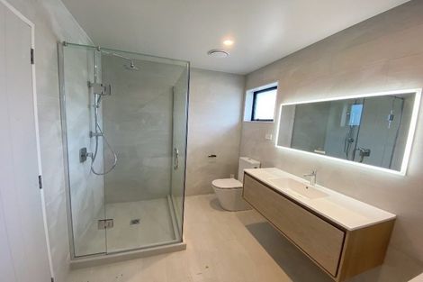 Photo of property in 42c Letterkenny Place, Blockhouse Bay, Auckland, 0600
