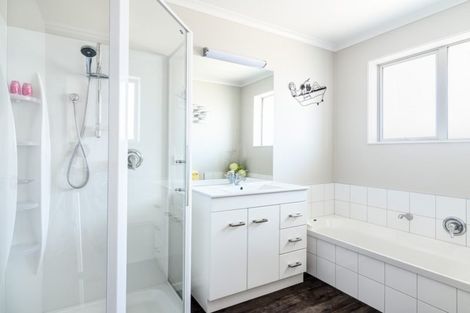 Photo of property in 10 Kakariki Lane, Motueka, 7120