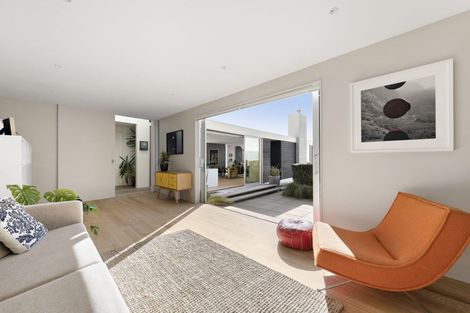 Photo of property in 78 Burnham Street, Seatoun, Wellington, 6022