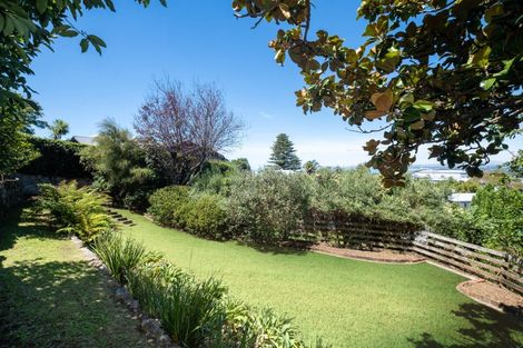 Photo of property in 8 Cobden Road, Bluff Hill, Napier, 4110