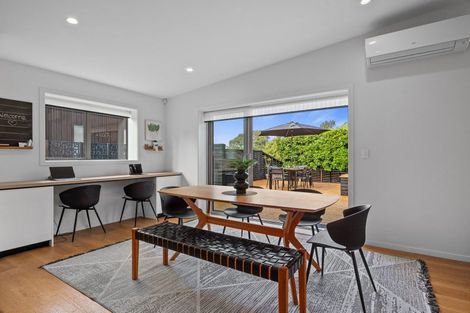 Photo of property in 21 King Richard Place, Browns Bay, Auckland, 0630