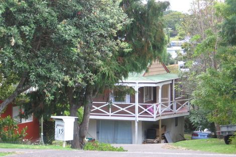 Photo of property in 2/19 Philson Terrace, Browns Bay, Auckland, 0630