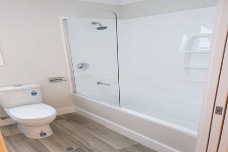 Photo of property in 5/20 Tawa Terrace, Tawa, Wellington, 5028