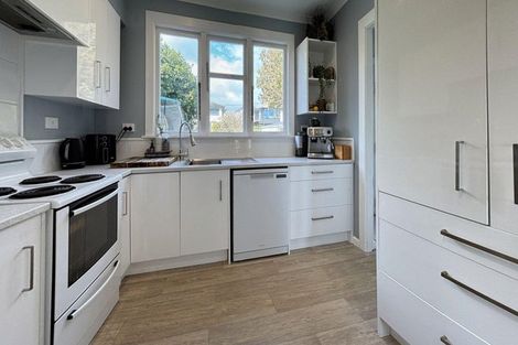 Photo of property in 67 Marine Parade, Paraparaumu Beach, Paraparaumu, 5032