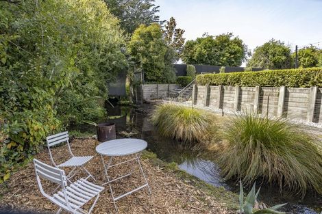 Photo of property in 10 Hossack Close, Belfast, Christchurch, 8051