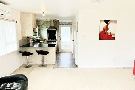 Photo of property in 42a Trentham Road, Papakura, 2110