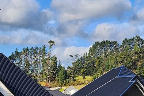 Photo of property in 4 Pukemarino Road, Waimauku, 0812