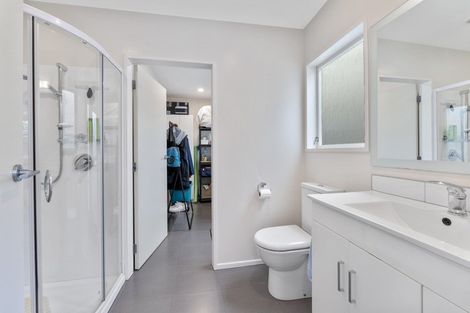 Photo of property in 37 Callender Terrace, Paraparaumu Beach, Paraparaumu, 5032